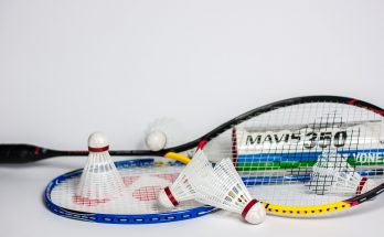 Badmintonketcher og bolde
